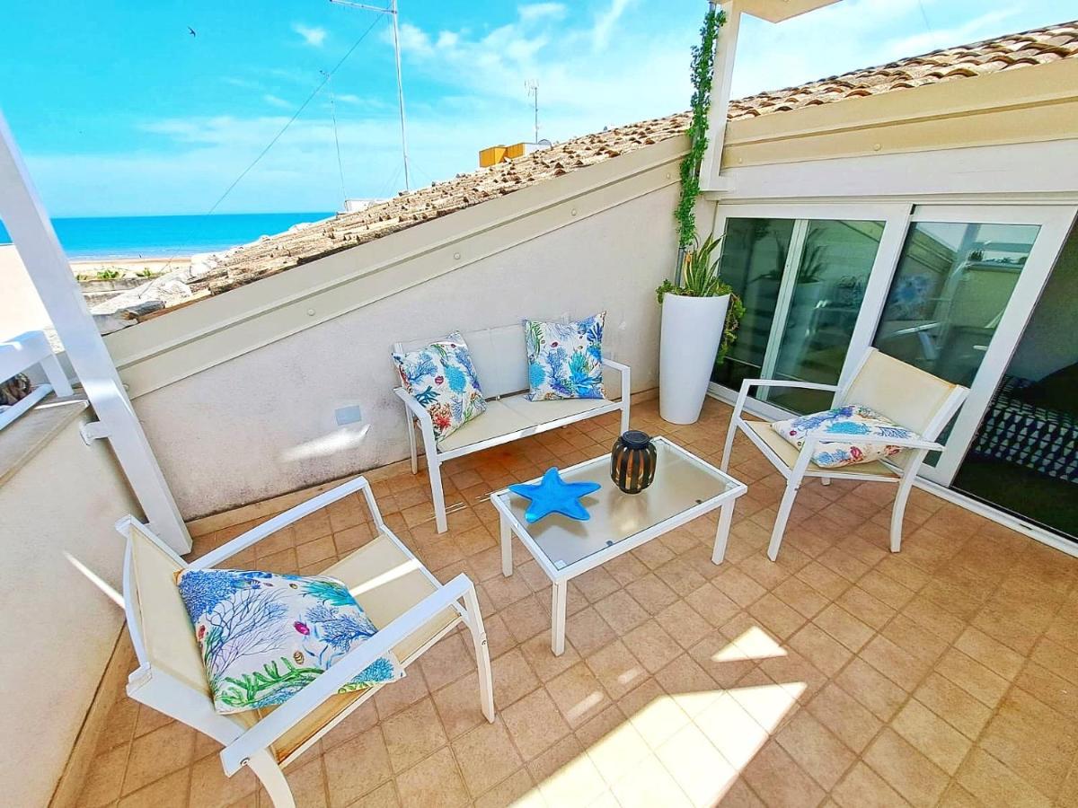Mare Del Sud , Lovely Apartment With Sea View Pozzallo Exterior foto